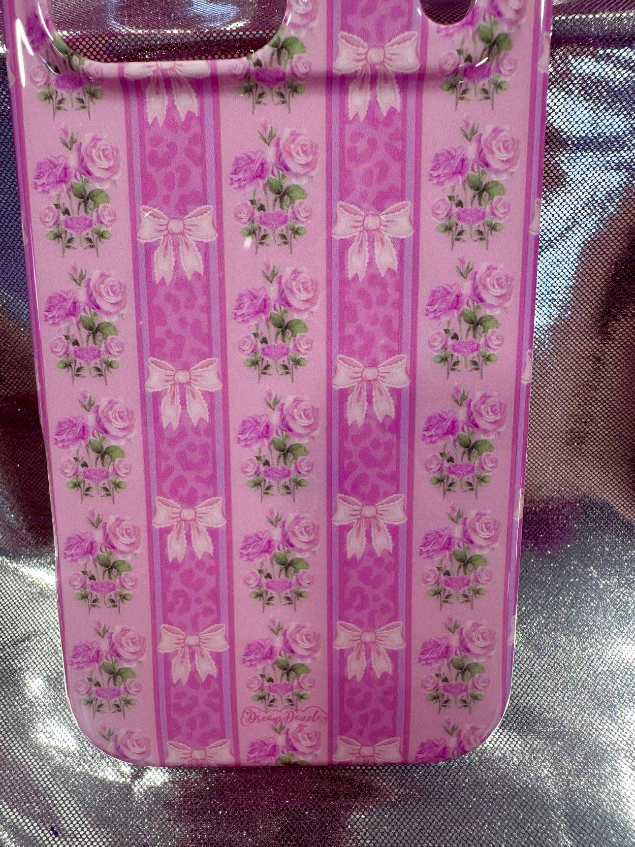 Coquette Wallpaper MagSafe iPhone Case
