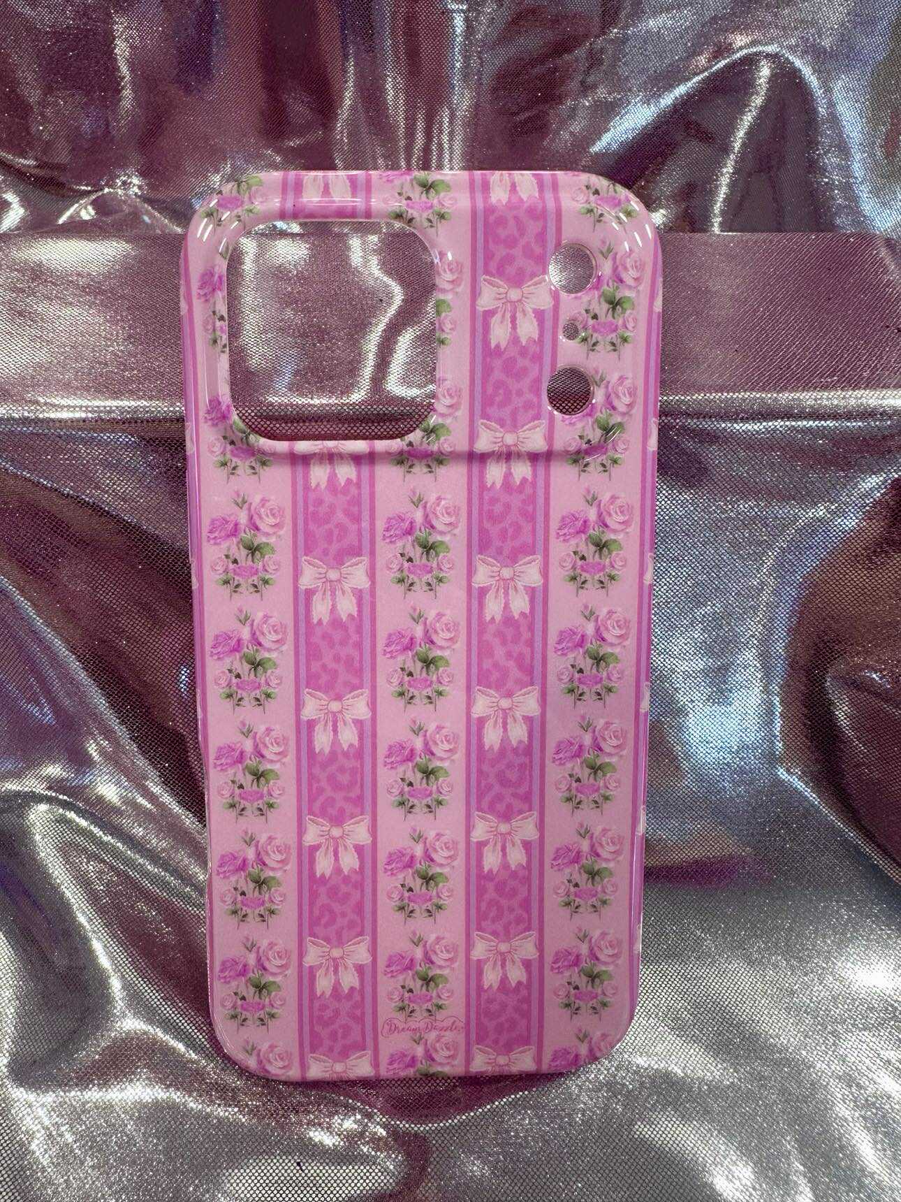 Coquette Wallpaper MagSafe iPhone Case