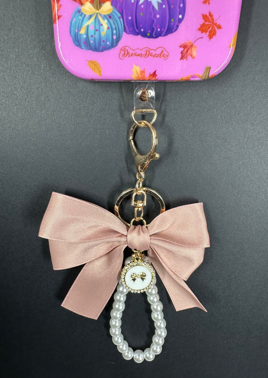 Vintage Pink Large Bow Pearl Finger Phone Strap