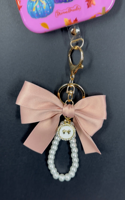 Vintage Pink Large Bow Pearl Finger Phone Strap